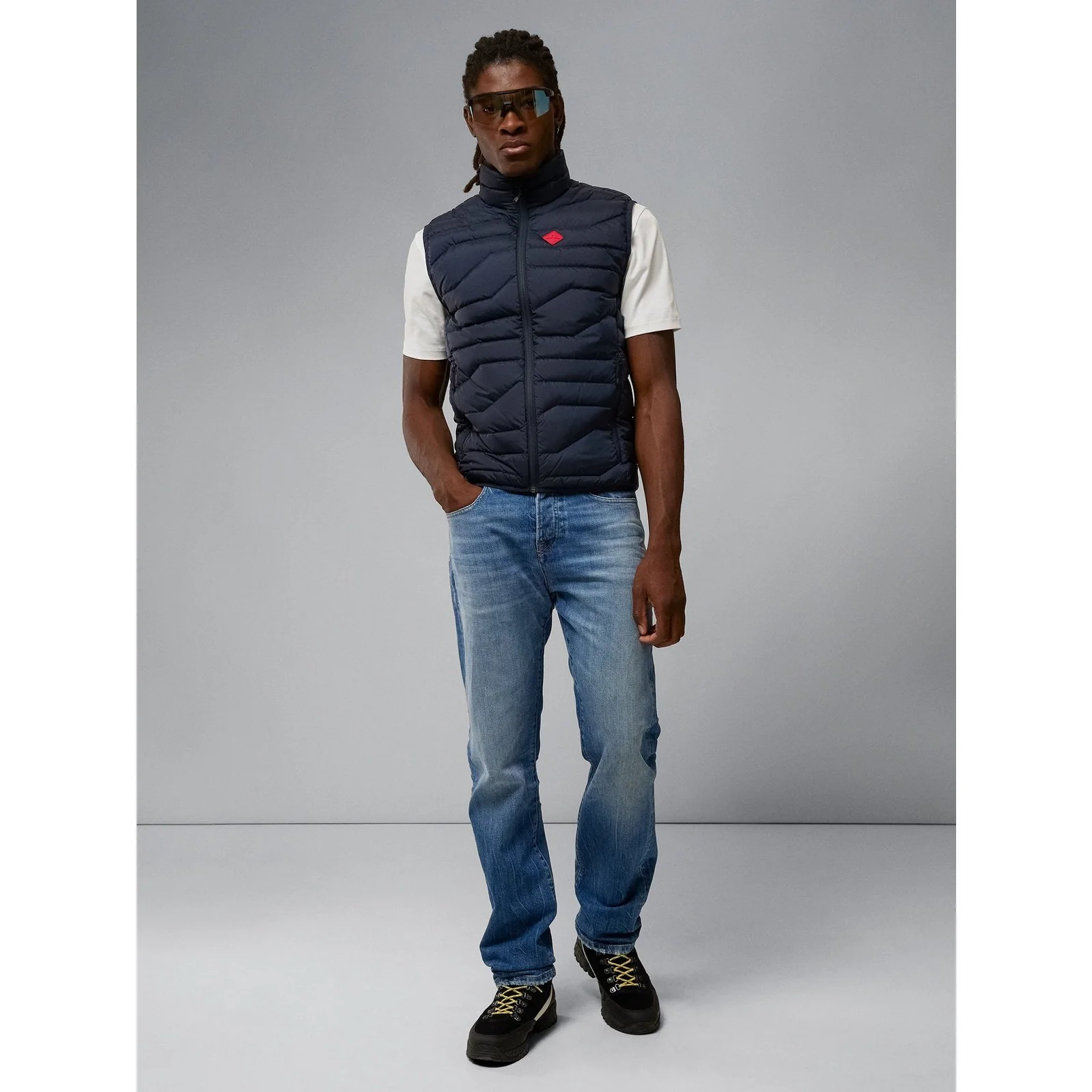 J.Lindeberg Cliff Light Down Golf Vest AMOW06707 - Image 3